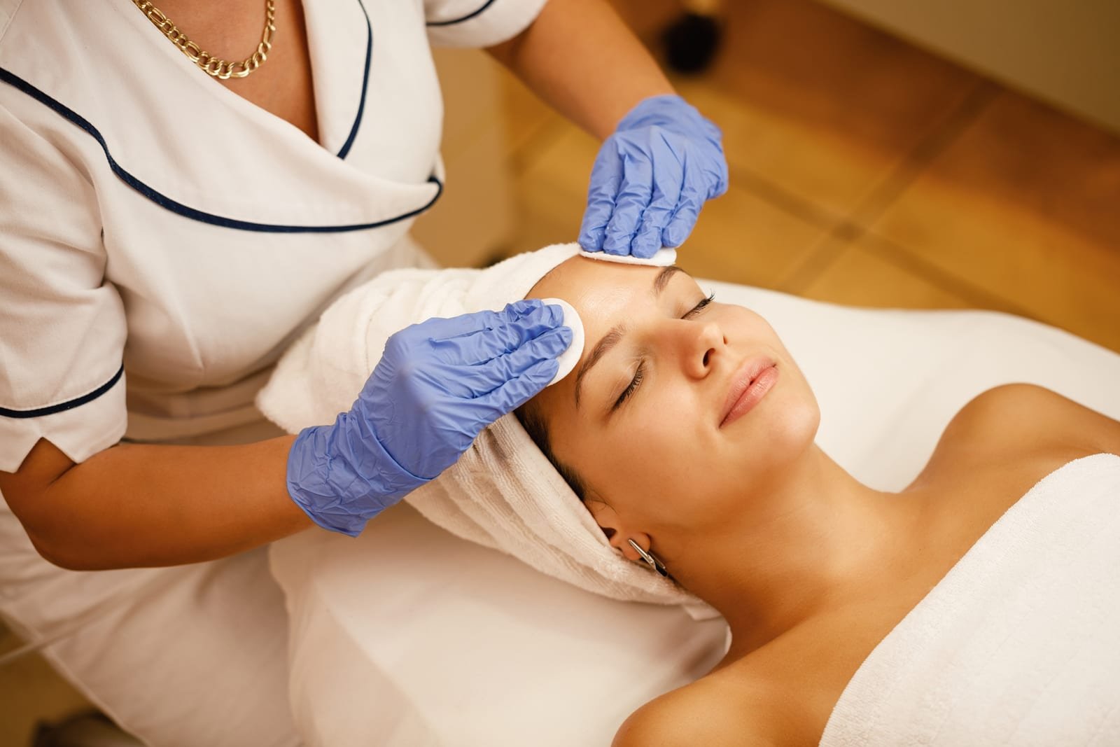 Consulta dermatológica para avaliação de tratamento de acne