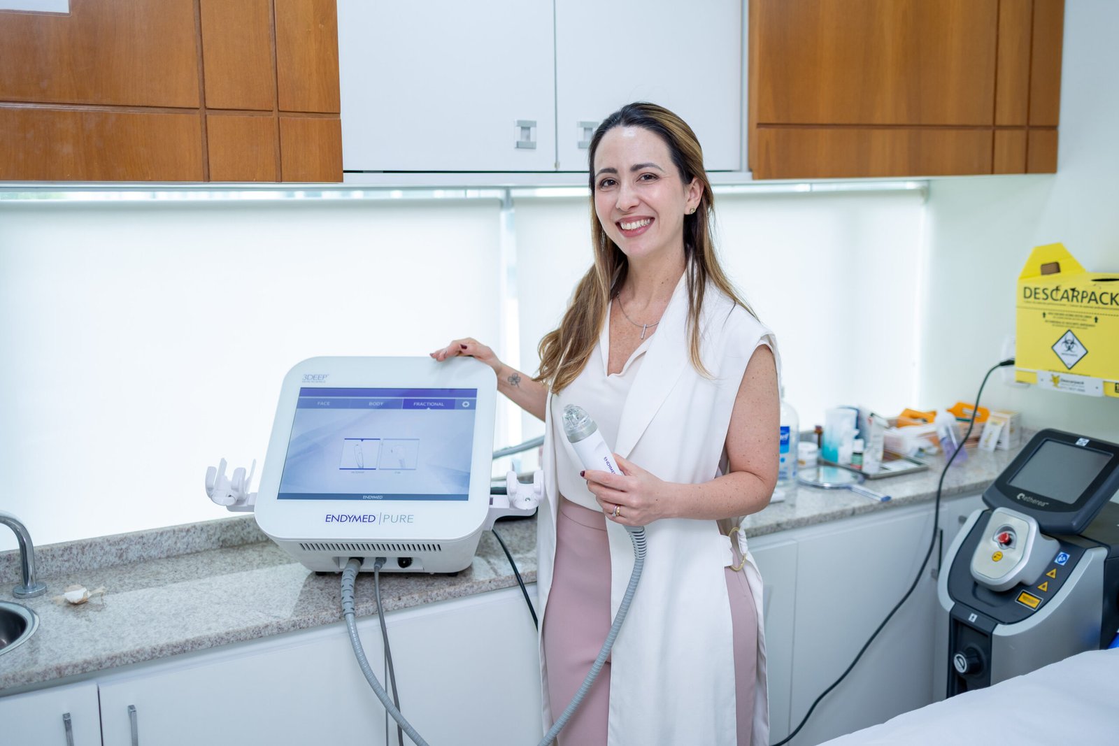Microagulhamento robótico com ativos: por que a tecnologia pode potencializar o tratamento da pele? — Como a personalização dos ativos transforma o resultado